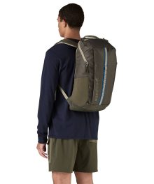 Alternative view of Black Hole Pack 25L
